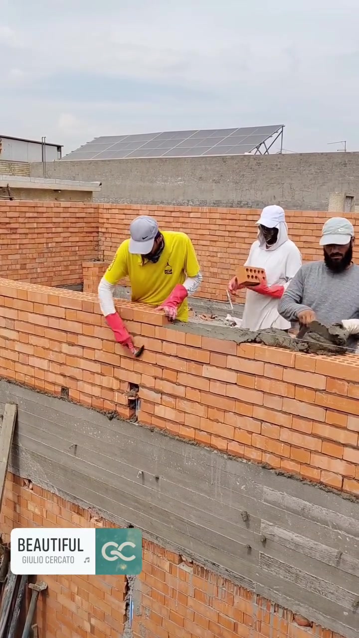 عدنان • بناء هندسي • قمة المعماريون