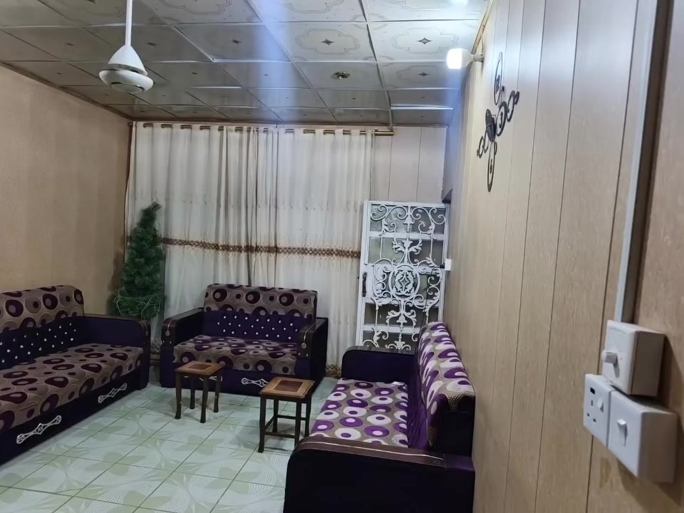 يا الله
بيع أو مراوس بقطعه طابو 
حسب القناعه
موقع البيت
 بالدخل المحدود الثانيه 
السعر ١٥٠ مليون 
مساحة ٢٠٠ م 
متكون من ٢ غرف نوم 
وتفاصيل البيت واضحه بالمقطع 
للأستفسار أكثر 
مراجعة مكتب دار السلام
 بحي الموظفين
 او الاتصال 
ابو حيدر 
***********
***********
ابو حوراء 
***********
***********

