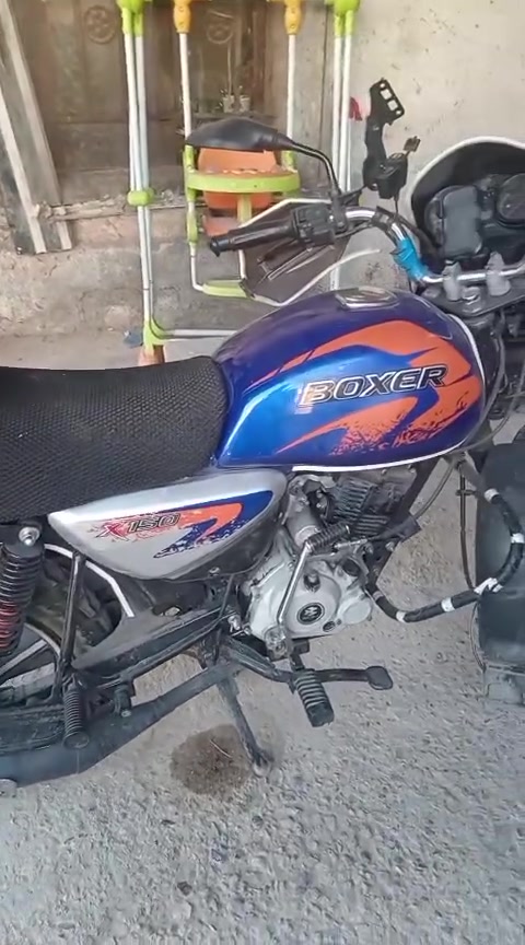 كلشي مذكور بالمقطع كل
التفاصيل بوكسر موديل 23 
السعر 200 المكان بغداد الرشاد 
*********** طب عل مقطع وانت تعرف

