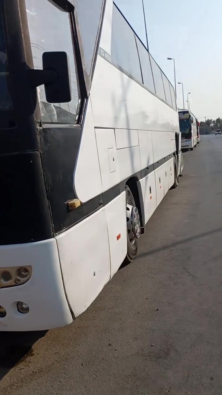 السلام عليكم 403 للبيع بدون السياره مكانهه بصره تبريد بلادي مكينه كير حداديه ولبدي شوف العين *********** السعر100 وبيهه مجال
