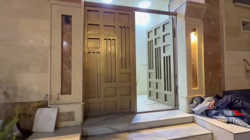 اخوان عندي بيت للبيع سعره 140مع الاثاث موقعه حي الزيتون بكاع علي تومان خلف ابو مهدي المهندس قريب على سايدين مال جاير مساحه 100متر طابق واحد سند 25خدمات كامله كليون عن الامام التصال على هذا الرقم 
***********////***********
