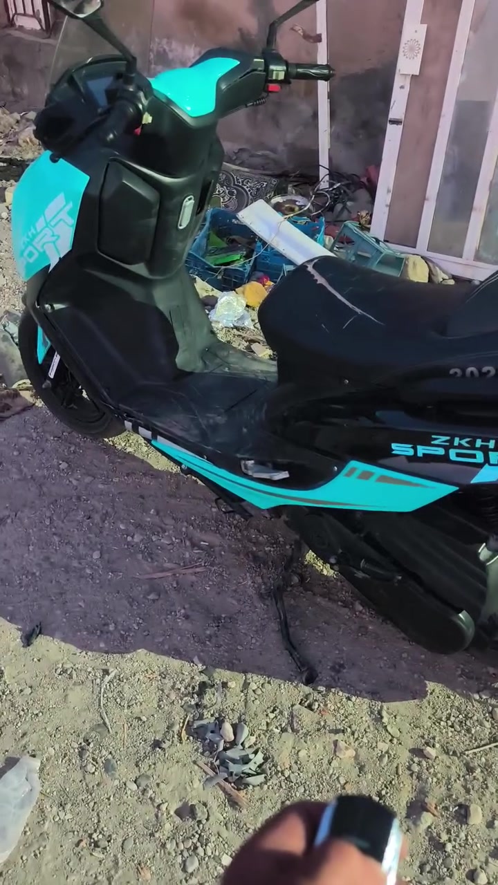 للبيع سكنس فحل
700 بيه مجال قليل
البصره قضاء المدينه 
***********
