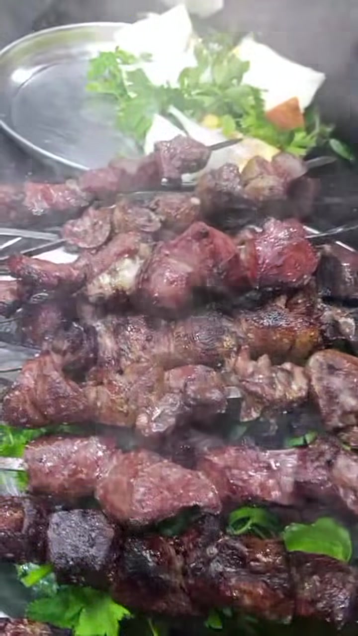 السلام عليكم تحية طيبة لجميع زبائننا الگرام❤️
#مطعم_مشويات العزيزيه 👨‍🍳🥓🥓

متواجدين طيلة أيام الأسبوع ❤️

مستعدون لتجهيز كافة المناسبات.

توصيل داخل العزيزيه. 🏍️ 

كيلو كباب لحم 🥩. 20 الف هوه وصمون حااار

كيلو كباب دجاج 🐓16الف🐔

صينية مشاوي مشكل🍖22شيش صمون حار.  25 الف 

تكة لحم 🍗. تكة دجاج 🐓. معلاگ🍗 .اجنحة 🥓

ارقام التواصل. ***********👇 للاتصال.
