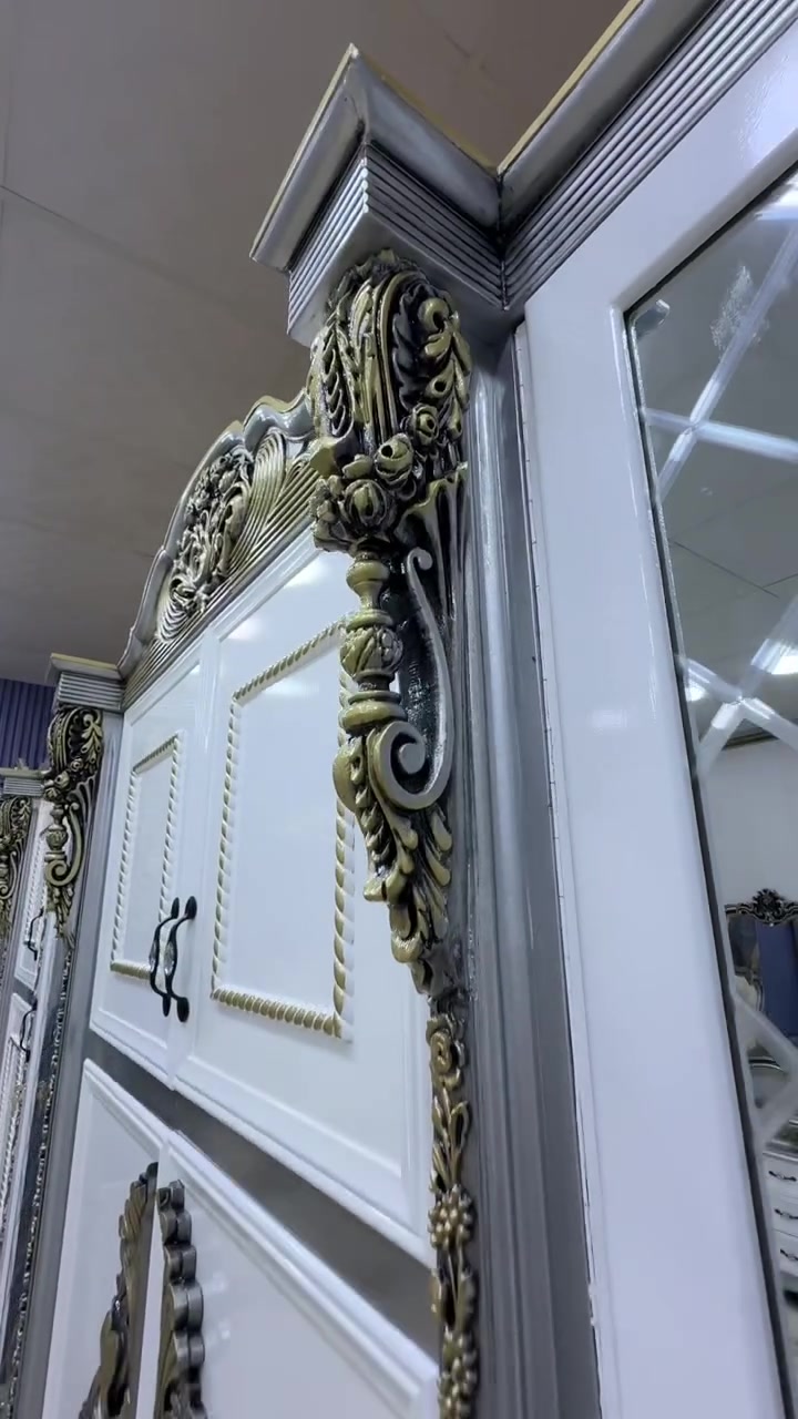 شركة الرسل للاثاث العراقي 
موديل الاميره 🥰🥰

شغل درجة فاخره 

خارج خمسه ملم ام دي اف 

والداخل اربعه ملم صاج طبيعي 

قاعده بلوك صاج 16 ملم 

السقف بلوك صاج 16 ملم 

الهيكل كوله خشب زان ثقيل تارس 

لف الابواب خشب زان اربع سم 

النقوش خشب زان 

الكفاسيج خشب زان 

التوج خشب زان ثقيل جداً 

الضهر چرچوبه شد براغي 

الجام ايطالي درجه فاخره 8 ملم 

ارتفاع الكنتور مترين و 75

طول الكنتور 3امتار و 65

الزاويه 125 

اربع امتار و 80 الكنتور معه الزاويه 

التخت العرض 170 

والطول مترين 

بلوك بورد 

وست ارجل مقمشه 

كل هاي الموصفات الي مذكوره توصلك واذ اي اختلاف الكم حق الرفض 

شركة الرسل للاثاث العراقي 

العنوان محافضة واسط قظاء العزيزية الشارع العام مجاور محطة وقود الدرزي 

خدمة الشد والنقل مجاني إلى جميع محافظات العراق 

***********
***********
