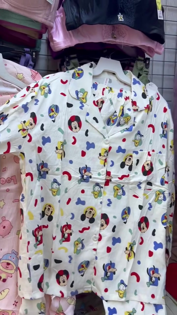 سعر الدرزن 66 الف بلاش ارخص سعر بلعراق تراك بهاري ردن كريشة اصلي قياسات L-XL-2XL اقل كمية للبيع درزن متوفر بيع بلدرزن وبلشليف الصغير يحتوي على50 قطعة والبالة تجي 400 قطعة للتواصل
***********
***********
توصيل الى جميع المحافظات راسلونا وبخدمتكم نرد عليكم بسرعة
