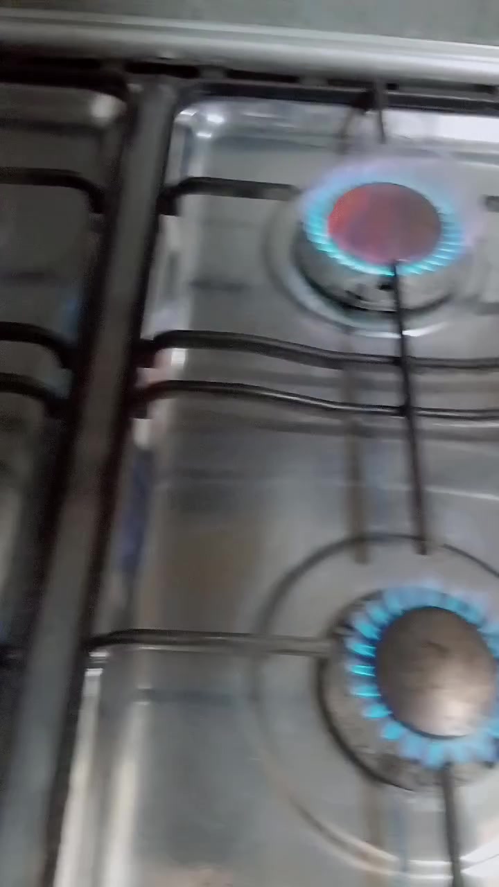 طباخ • جديد • نضيف