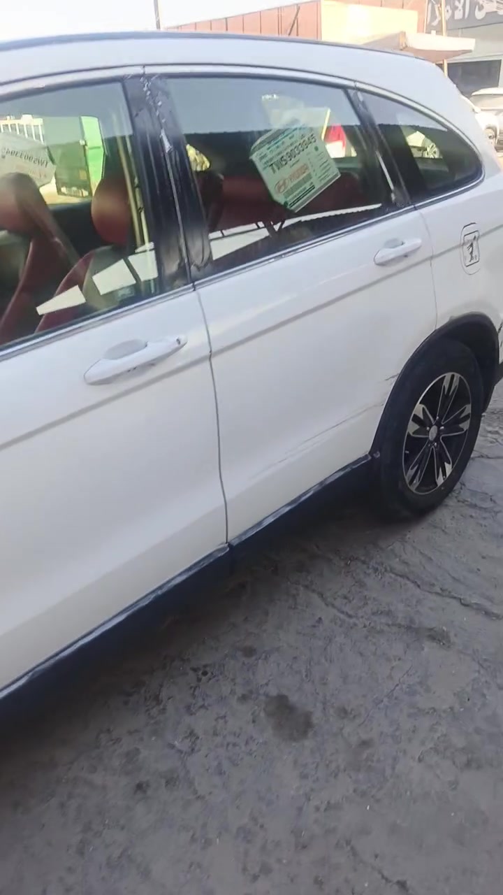 السلام عليكم من رخصه الادمن عندي سياره هوندا ياباني cRv  2008سياره خير من الله مكينه وكير جدد تبريد ثلاجه تخم تاير جديد سياره داخله حلو منضومه زنون وكامره وشاشه اصليات تراي مالته اي محاقضه انته تحدد سياره حلوه وقويه بيه ملاحضات بلكشر بسيطه مثل ماموضح بلصور صدر نص عمر رقم بابل مكان سياره بغداد هاذ رقمي لشراي يتواصل *********** ممتواجد ع الفيس السعر 55 وبيه مجال

