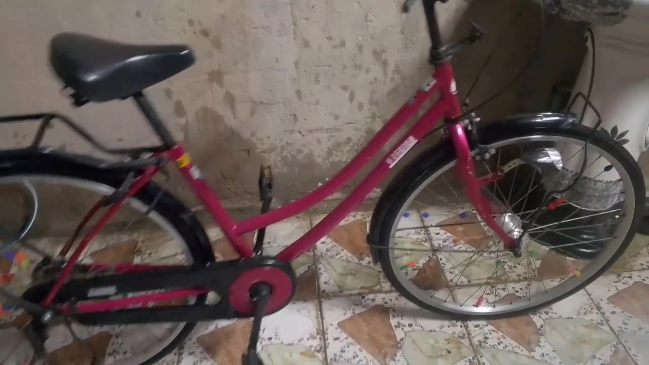 سلام عليكم بايسكل للبيع موديل 26 حجم 26 مكفول كفاله عامه البايسكل جديد السعر 90 وبي مجال للطيبين مكاني بغداد بسمايه رقم الهاتف *********** متواجد فيسبوك
