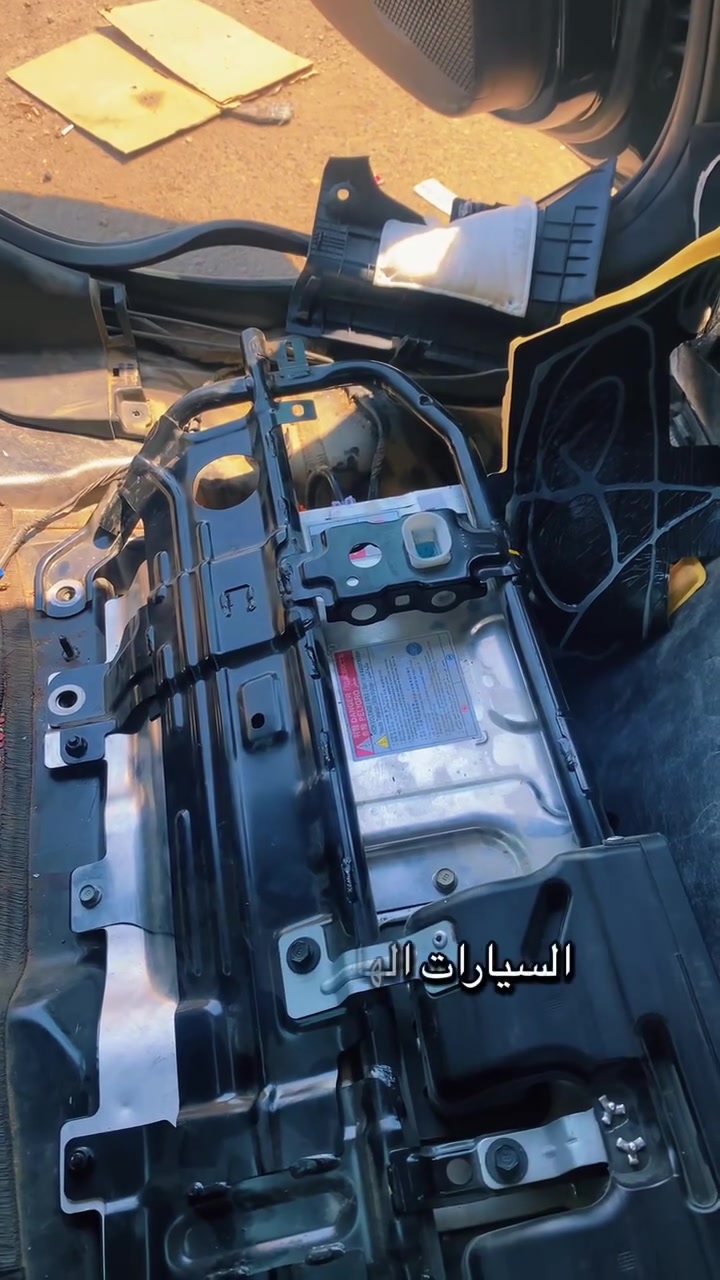 🔴شركة عالم الكوري🔴
لصيانة وتجارة قطع غيار السيارات
 الكوريا الهايبرد والكهرباء تم صيانة بطارية هونداي النترا 2024 في مركز صيانة عالم الكوري 
 في قسم صيانة 🛠️🔋🔧🛠️مركزعالم الكوري# 
العنوان : صناعي البياع الشارع الأول مجاور ميزانية الصقر 
زورونا نتشرف بخدمتكم 
 مصطفى العامري : ***********
محمود العامري :***********
