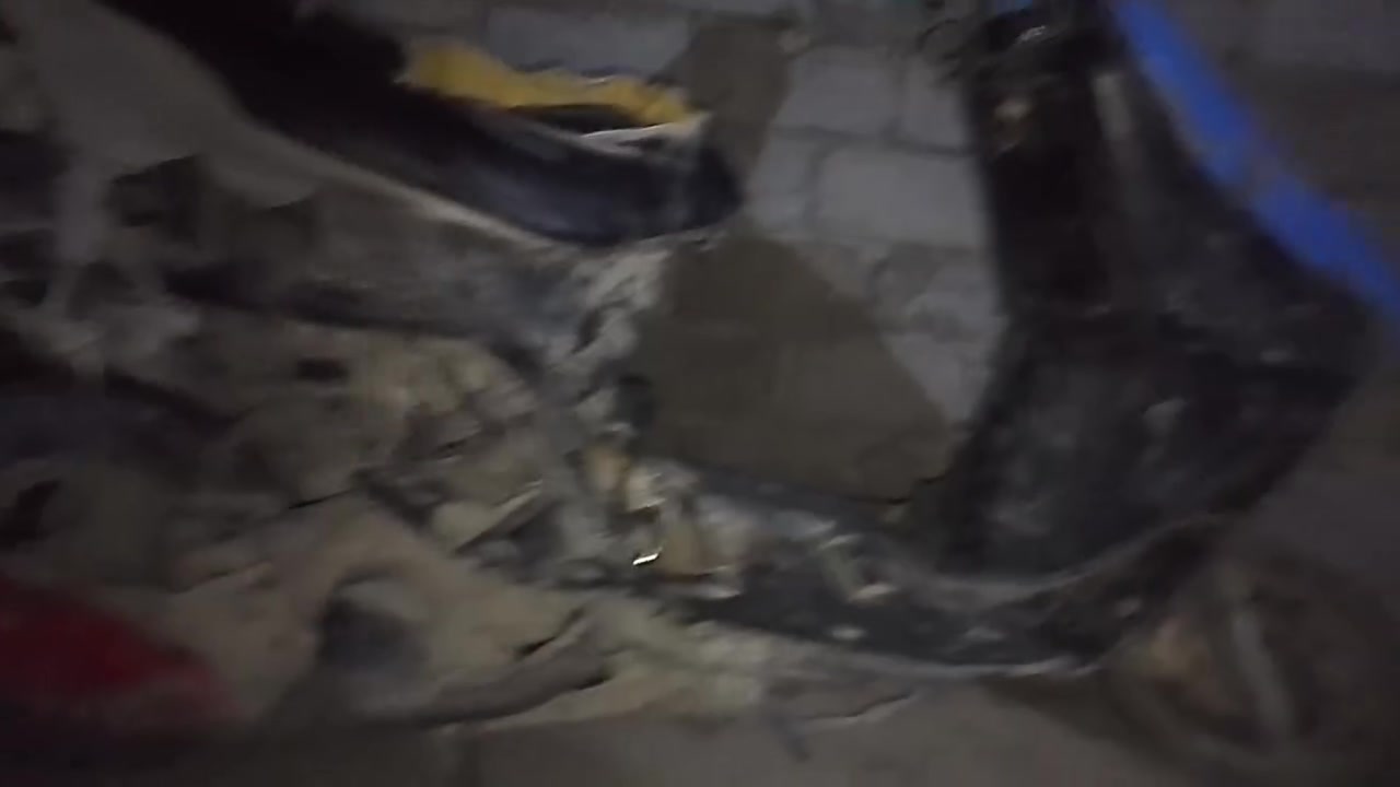 فراشه للبيع متروكه صاله مده عطل بسيط ابيع كوم حديد ب
***********

