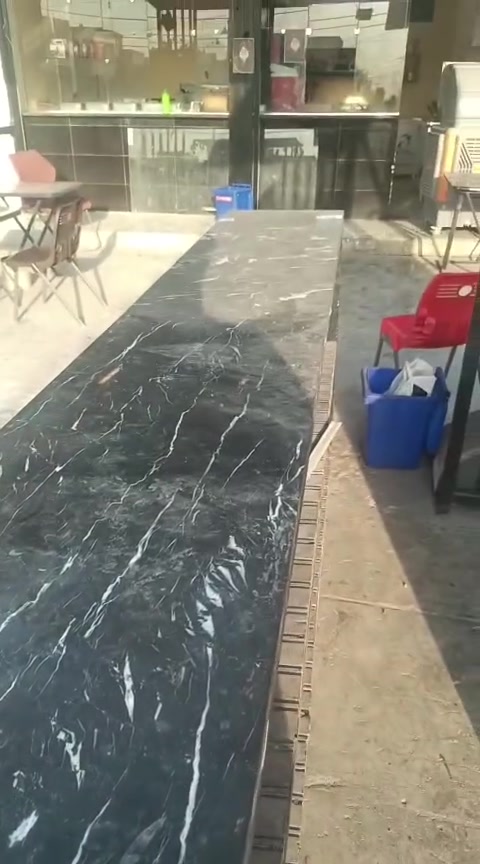 السلام عليكم
غراض مطعم كامل للبيع
بعده جديد ستعمال شهر
***********
