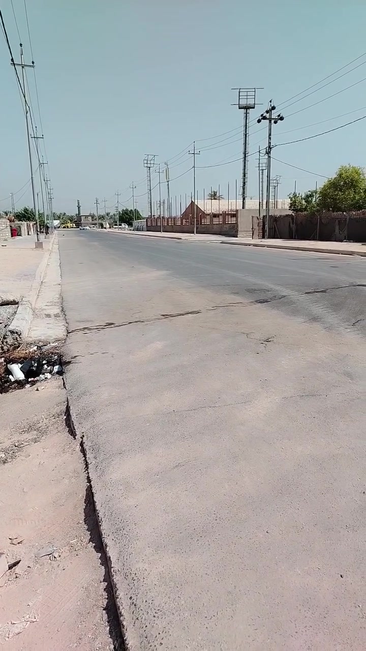 اللهم صل على محمد وال محمد الطيبين الطاهرين 
يتوفر لدى مكتب 🏢 مفتاح 🔑 المدن للعقارات 
قطعة ارض طابو صرف 
الموقع قضاء طويريج حي العسكري 
قريبة للشارع العام تتوفر كافة الخدمات 
المساحه 240متر الواجهه 10×24
وكما موضح بالتصوير 
بيع او مراوس بدار في احياء العسكري وحي الحسين 
للاستفسار الاتصال على الرقم *********** 
والله خير الرازقين
