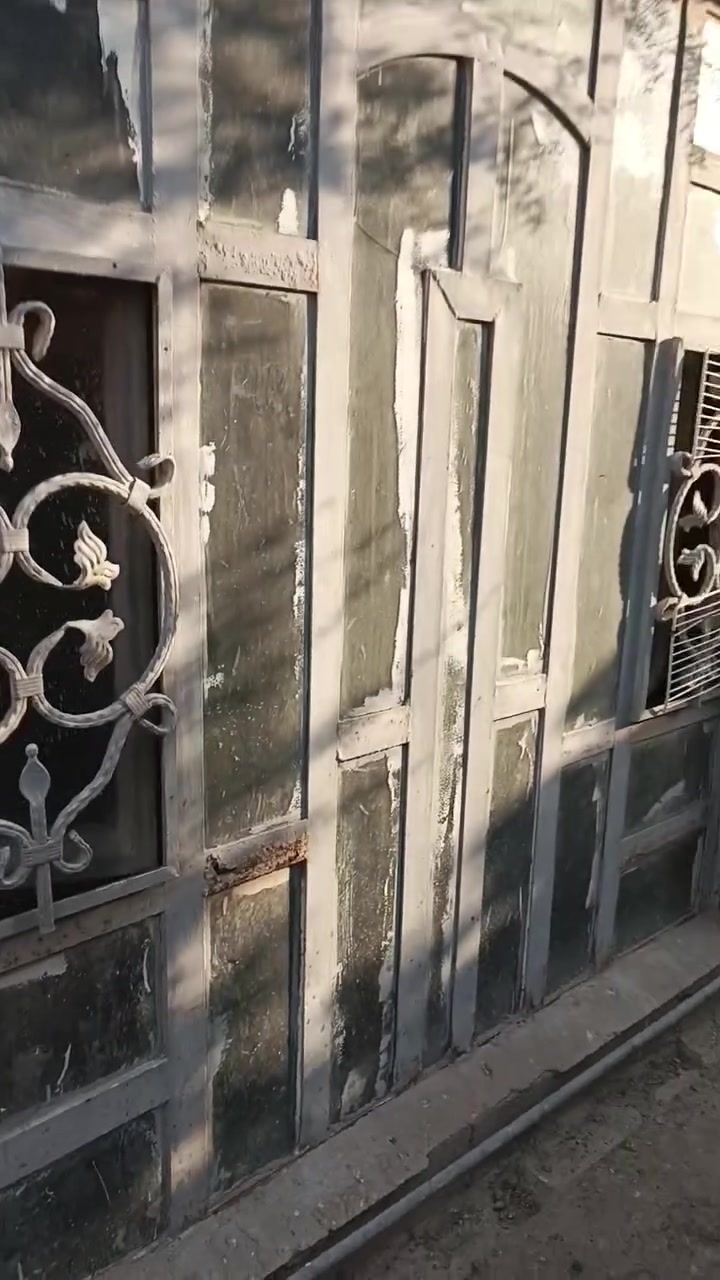 للبيع بيبان، شبابيك، شيلمان هذا البيت
العنوان الديوانية السنية 
الرقم ***********

