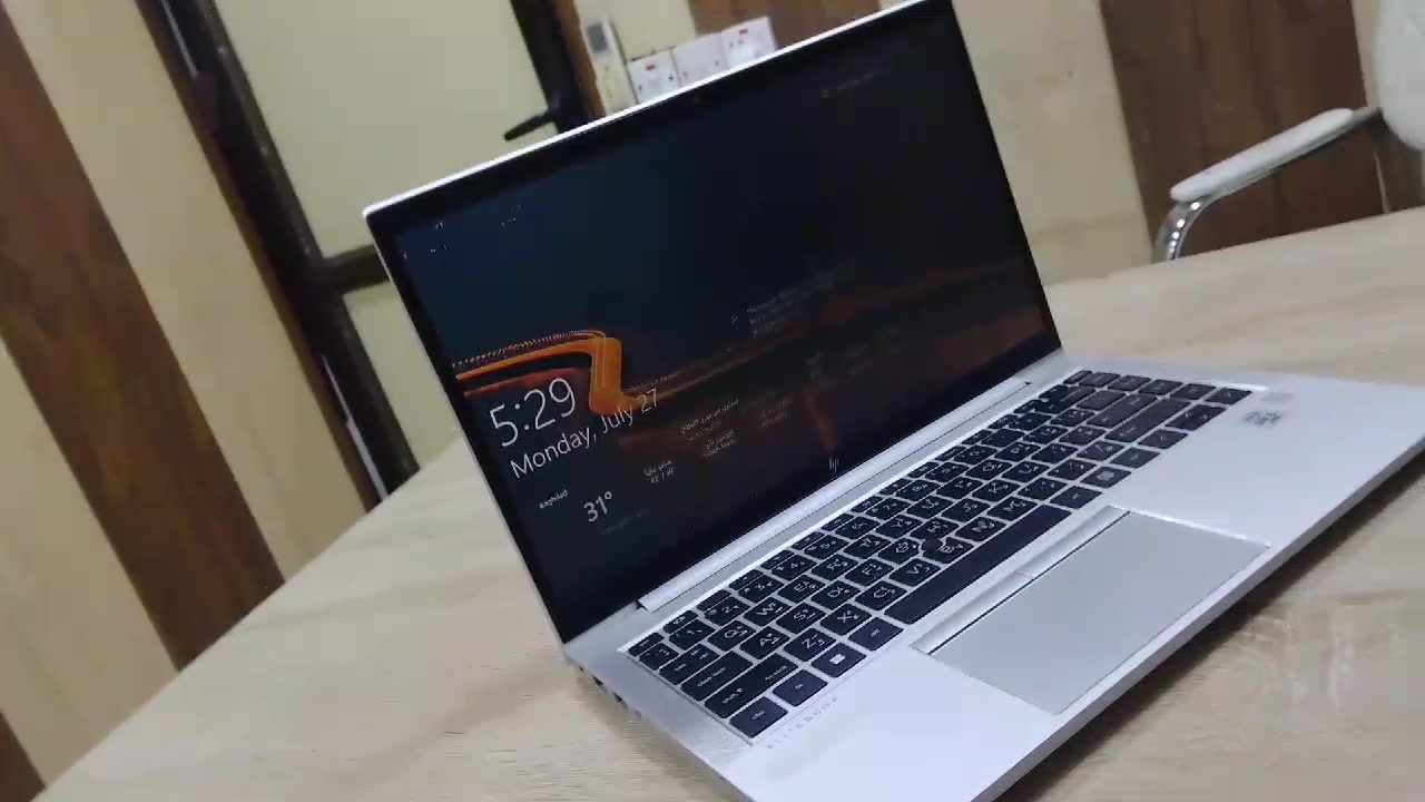 مواصفات.            السعر.         
hp
 840
g7
i5
8-256 الرام    
السعر 450 وبيها مجال بسيط