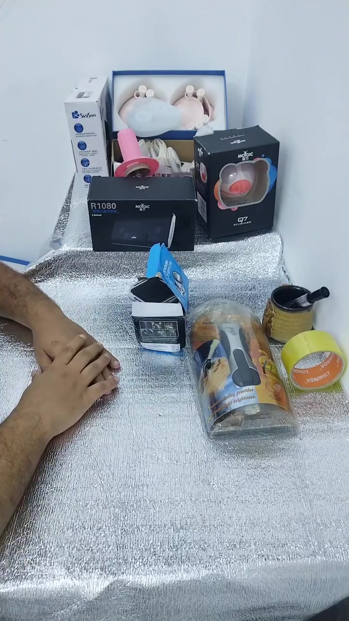 عرض الحد ما أقعد من النوم، انطيني أعلى سومة أبيع_***********
