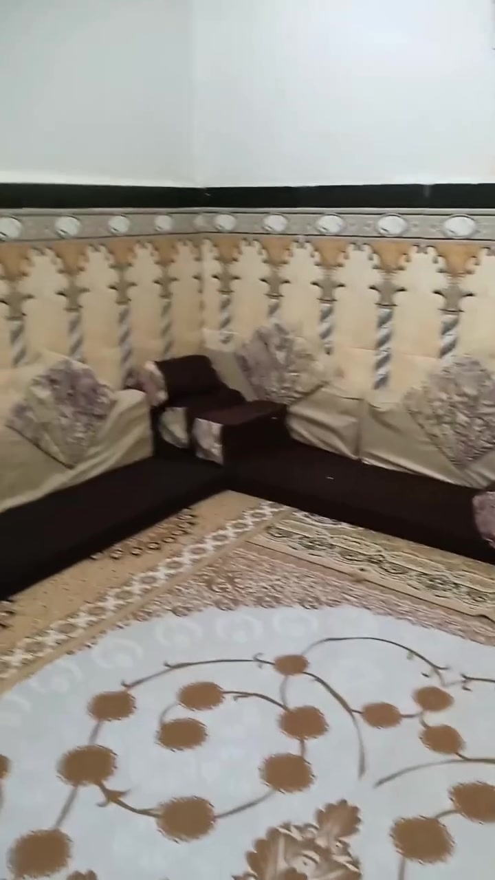 ديوان • للبيع