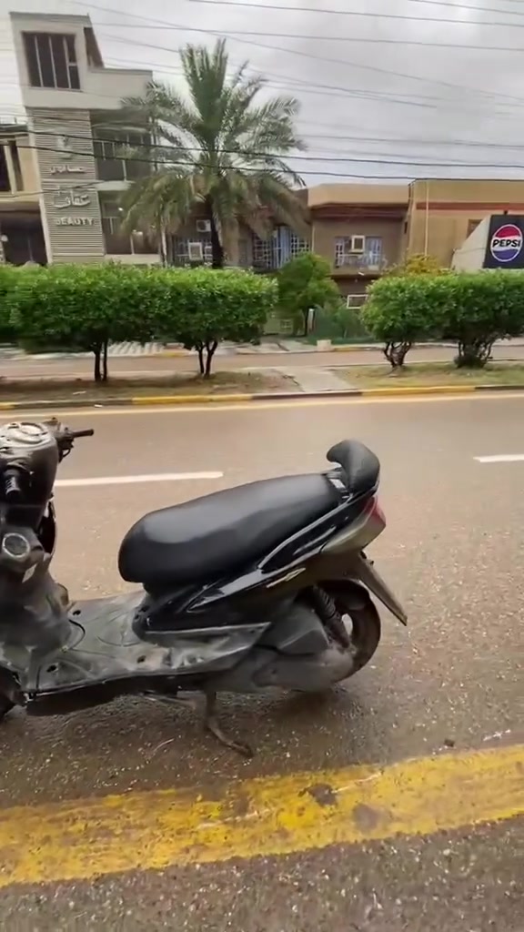سلام عليكم للبيع دراجه سنكس فحل نوزل دراجه خير من الله كهربائات شغاله سلف نكره دراجه ماتعوبه مكاني حي القاهره ***********

