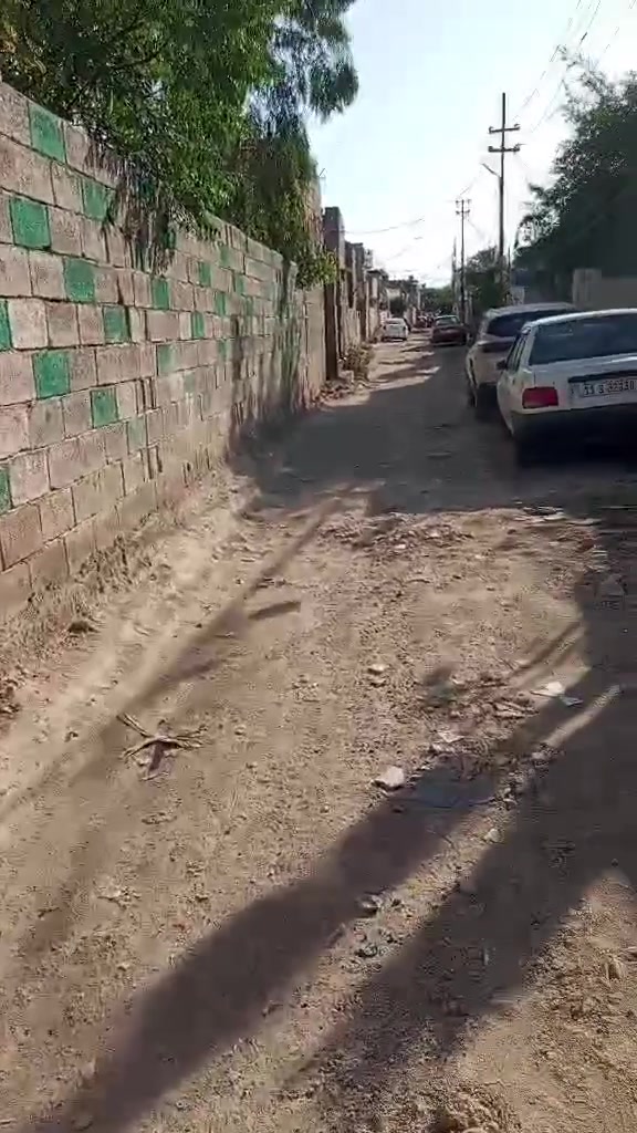 بيت للبيع مساحه 100 أوقاف شارع غني علمشروع غرفتين نوم وهول شتايكر و كاشي وسيراميك السعر 40 ويرهم قصط مع الضامن موبايل ***********
