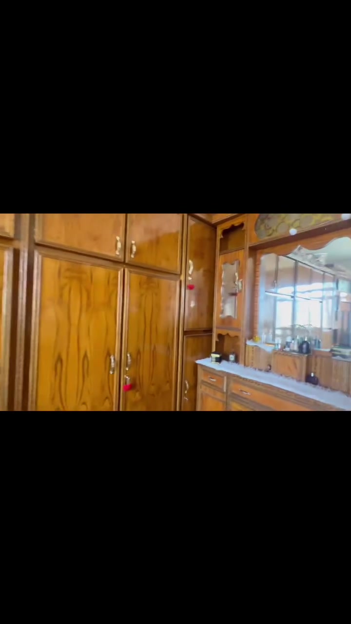 سلام عليكم غرفه سوكي درجة اوله بعده جديده الدوشك جديد كله جديده مكاني الفلوجه  الشري ينتصل ***********
