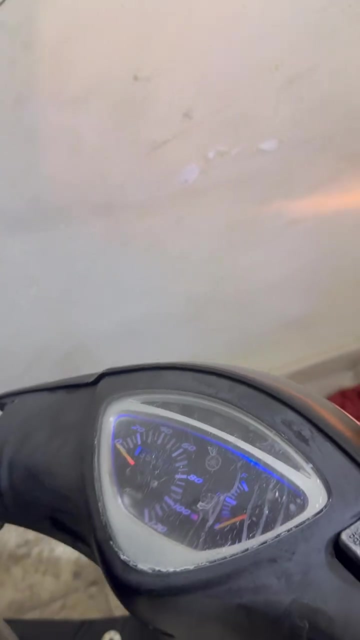 ماكس عدله لبيع دراجه مناقصها برغي بيها تزويد يدات وكلجات رياضي وقبق هندر ودوسات ستيل وياله رياضي  سعر 650وبيها مجال دراجه بلاديه 49كهربائيات كلها شغاله للستفسار تصل او خاص ***********8
