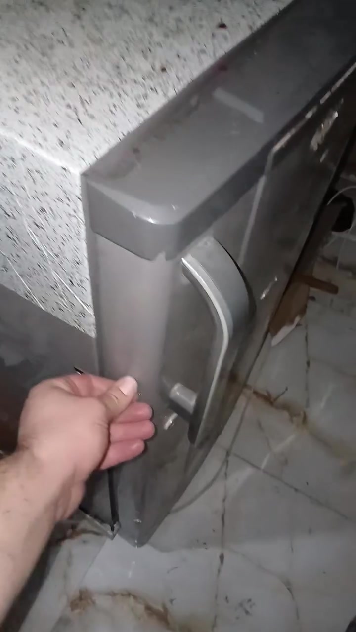 ثلاجه • براد ماء • للبيع
