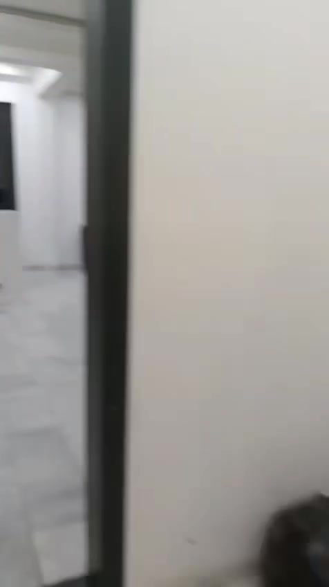سلام وعليكم أغراض مركز تجميل كامله للبيع كلشي داخل المركز للبيع كامل سعر 8مليون تواصل ***********
