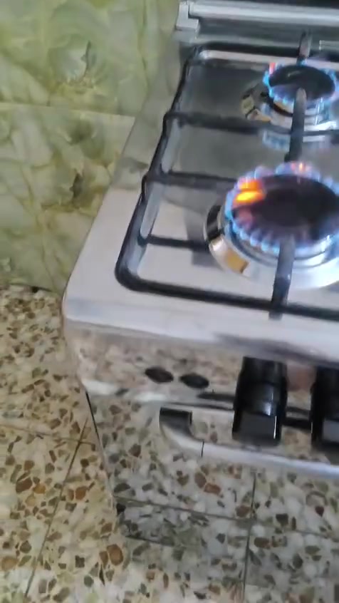 السلام عليكم طباخ مصري نظافه فول مثل ما بل فيدو السعر 180 والله بلاش الحله نادر الثالثه ***********
