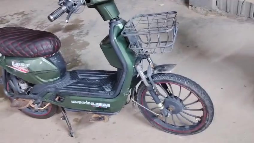 ماطور شحن اخو جديد مستخدم شي قليل للبيع سعر ٣٥٠ مكانه حبانية رقم البائع ***********
