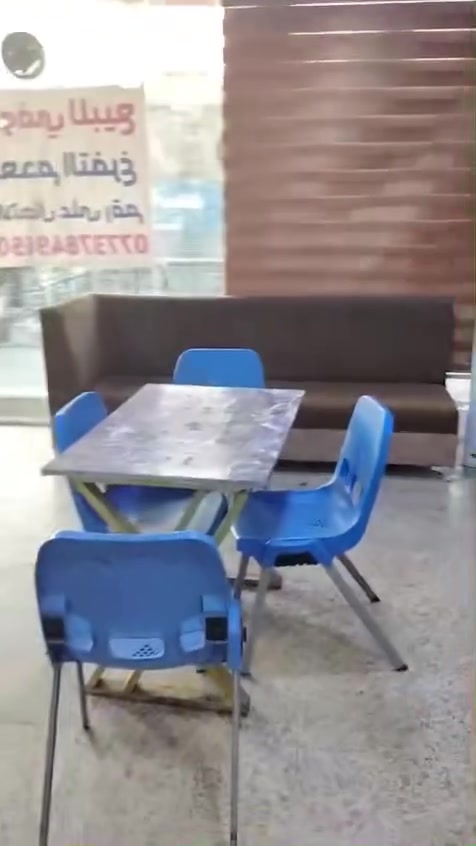 السلام عليكم كوفي للبيع في منطقة الأمين الثانية شارع الأرامل الكوفي كامل وشغال سبب البيع عدم التفرغ الاتصال على ***********

