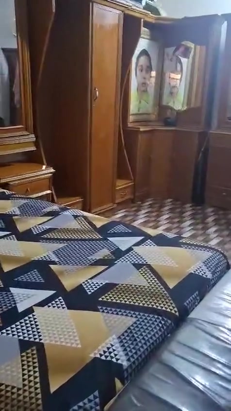 السلام عليكم غرفة اخشاب للبيع السعر مليون و600 الف
الرقم ***********
