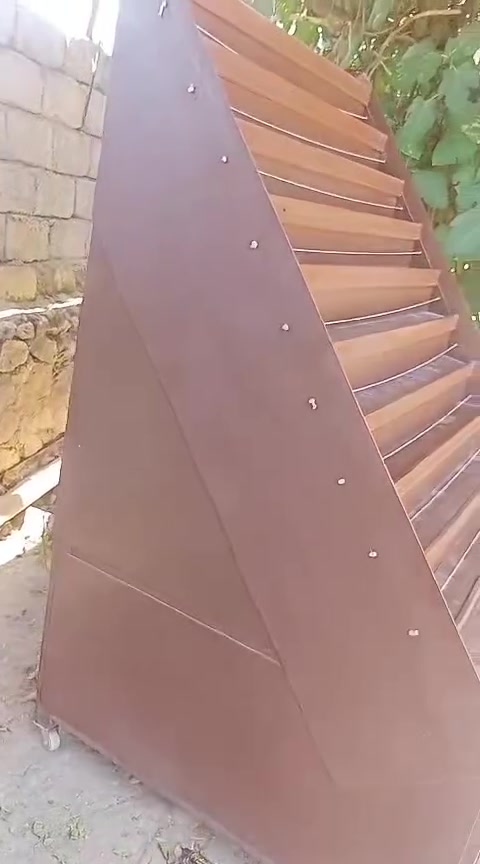 بسطيه عطور جديدة كلش السعر ١٤٠بيها مجال العنوان موصل بادوش رقم موبايل *********** المراسله على الخاص
