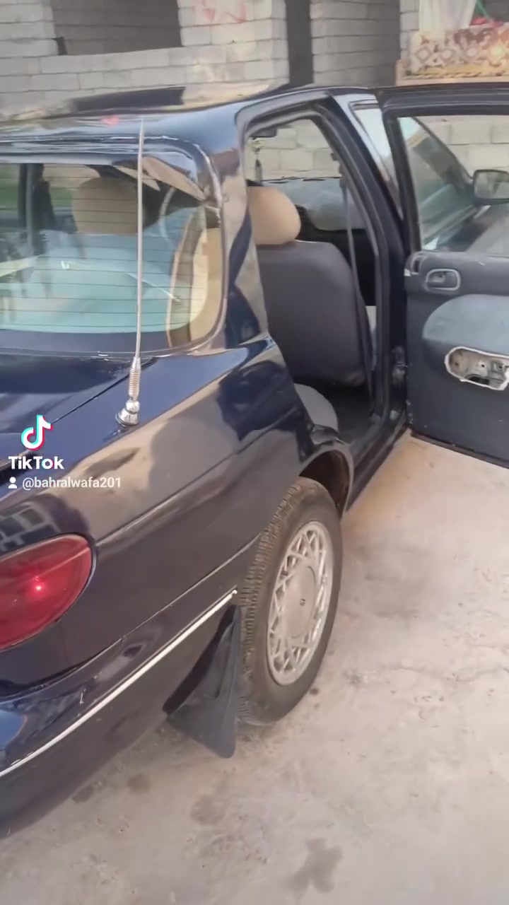 سلام عليكم سياره سيفه للبيع موديل 93 رقم بغداد الدولي سياره خير من الله كير محرك الك مصبوغه حزام صدر مامي خلفي جديد السعر 27وبهه مجال الطيبين وهذه رقمي للتواصل ***********
