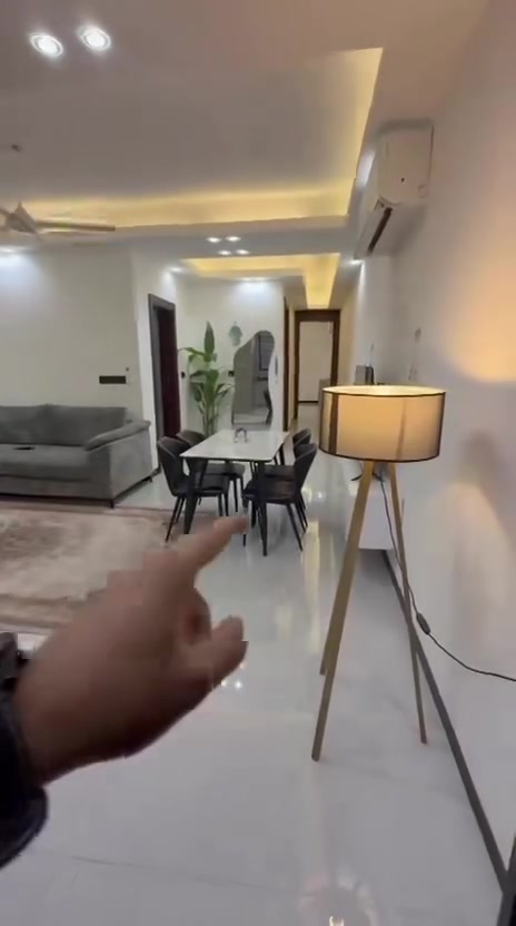 🏠 شقة VIP للإيجار – مؤثثة بالكامل

📍 المنصور – الداودي / محلة 611

🏢 الطابق الأرضي

🔹 تتكون من:
• غرفتين نوم
• صالة
• مطبخ
• حمام

✨ مميزات البناية:
• كهرباء خصخصة
• مصعد
• حارس للبناية
• منظف للبناية

💰 الإيجار: 12 ورقة شهرياً – قفل

📞 للاستفسار والتفاصيل:
***********
