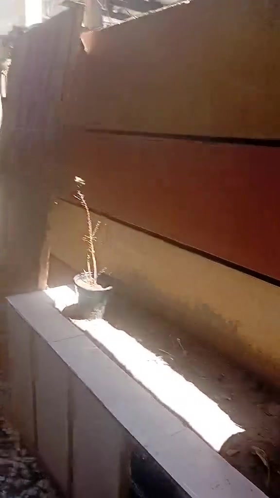 السلام عليكم 
دار 🏠 المساحه ١٢٥م طابو زراعي سند 25 في بغداد العبيدي  شارع التربيه  بداية حي السفير قرب سوق العبيدي البيت  متكون من غرفه  نوم واستقبال وصاله ومطبخ ومنور وطرمه وحمام خارج وحمام داخل طابق واحد  الاستفسار خاص اوالاتصال على الرقم ***********
اداره مكتب الهدى للعقار العنوان بغداد العبيدي شهداء الأولى شارع المحافظ قرب رحيم المضمد
