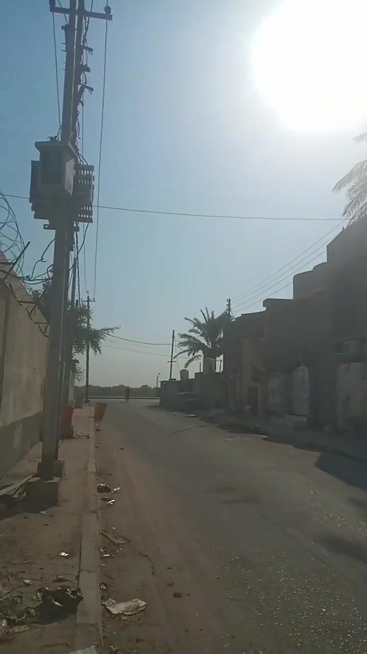 بيت للبيع مساحته ١٥٠م بناء حديث طابقين
كوت العزه القديمه شارع المركز يبعد عن الشارع الرئيسي شارع الكورنيش ثلاث منازل وعن سوق العزه منزلين  بناء ٢٠٢٥

لتواصل ***********
