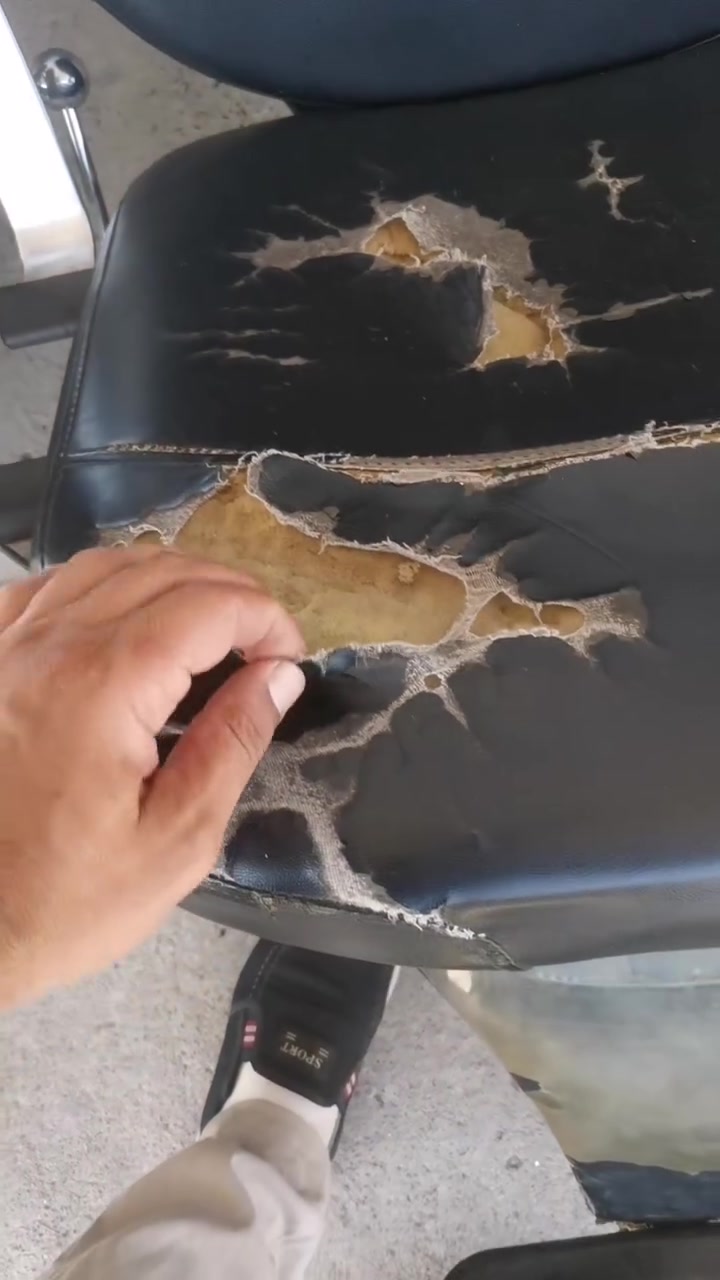عرض خاص للاخوة الحلاقين الاعزاز عندك كشن تعبان تالف ضايج منو وشايل هم... الخ
يمي ارجعو شركة لوضع البلادي مع تبديل سفنج فقط ب٤٠ الف

حي السماح سايدين الأركان مقابل مدرسة اجنادين للبنين *********** حمودي اتصل للحجز رجأءا

