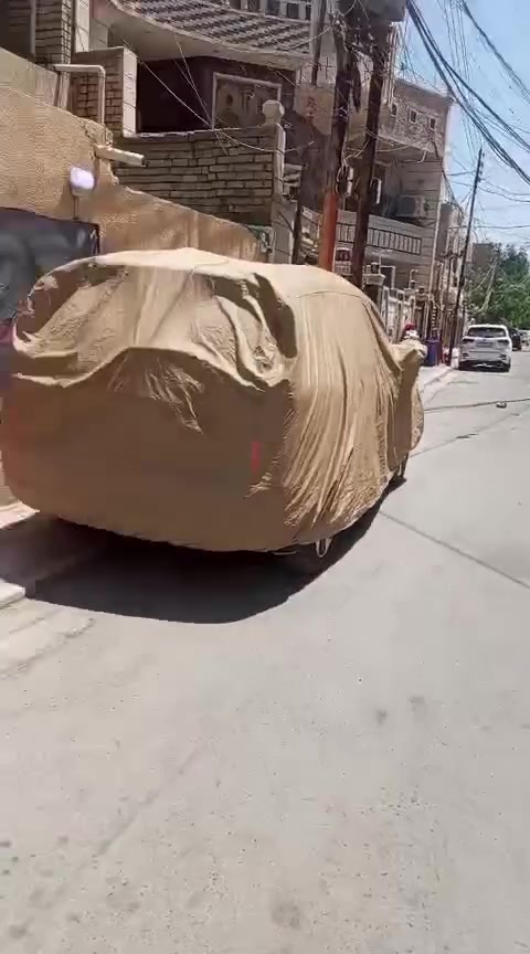 السلام عليكم دار للبيع زراعي حجي جعفر سند 25 مقابل معمل الغاز خلف مول فيروزة مساحة الدار 200 متر واجها 10نزال 20 بناء حديث طابوق يحتوي الدار على استقبال 8*4 وصالة 6*5 مع غرفتين 5*4 عدد2 مع مطبخ 4*5 مع خدمات خارجية وداخلية مع ترك خلفي 4*2 وترك جانبي1*1 مع كراج امامي7*5 مع حديقة الطابق الثاني غرف عدد 2 قياس 8*4و5*4مع صالة 5*5 مع خدمات حسب ماموظح في الفديو مع مخزن على السطح وستارة والسطح شتايكر مع خطين كهرباء بيت جديد مناقصة اي شي السعر 230 بي مجال بسيط البيع مستعجل علما المنطقة تبليط ومجاري جديد كاملة جميع الخدمات تليفون ***********
