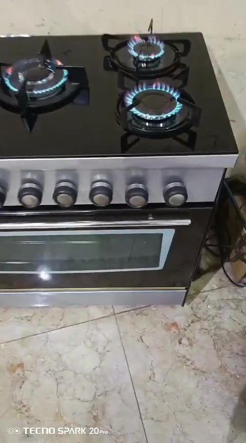 ***********
