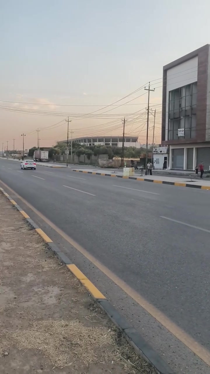 عروض مكتب المربط للعقار  🏨 

عمارة تجاريه للبيع وللايجار طريق سايدين الشلالات مجاورالمعلب الاولمبي تصلح قاعة

 للاستفسار التفاصيل اكثر الاتصال 

اسيا*********** كورك ***********   

اضغط على زر المتابعة ليصلك كل ماهو جديد من عروضنا .
