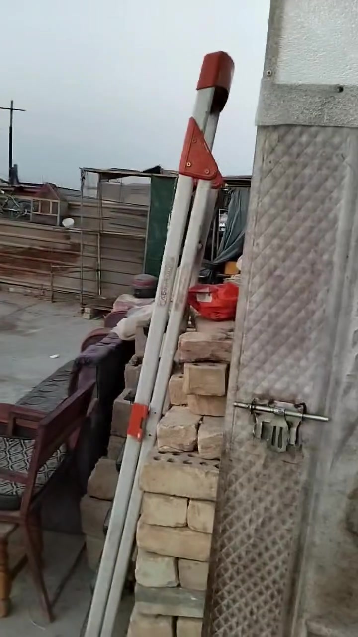 بغداد مدينة الصدر الحميديه الساده الطوال ميتين متر السعر 25 وبيه مجال ***********
