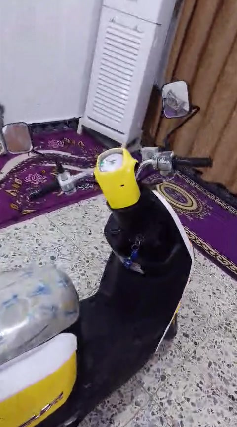 للبيع دراجه ماكس بوليس للبيع بسعر مناسب أو مراوس دراجه ناريه حسب القناعه *********** مو شراي لا تخابر
