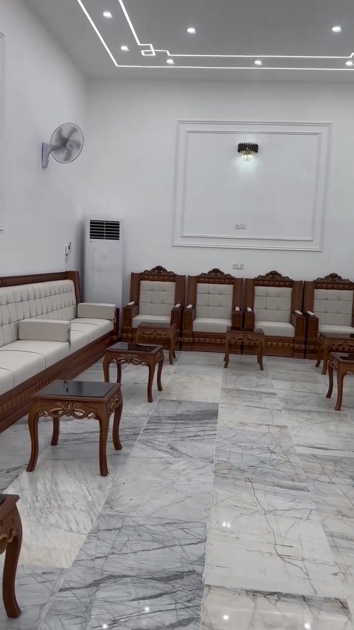 تنصيب الديوان الصاج في محافضه ديالى قضاء بلدروز
الديوان مصنوع 
من اجود انواع الزان الروماني 🪵 والسنديان الامريكي 

بتصاميم مميزه وتفاصيل بدقه عاليه 
تناسب غرفه الجلوس 🛋️ 

بكادر مصري مختص بتصاميم 
واخذ القياسات ويساعدك ايضا باختيار الديكور 
المناسب والالوان المميزه الي تناسب غرفه جلوسك 

عنوانا الفرع الاول ديالى بلدروز الشارع العام 
قرب فوج طوارئ بلدروز 📍 
*********** 
*********** 

الفرع الثاني ديالى بعقوبة التحرير 
مقابل جامع احمد ابن حنبل 📍
*********** 
***********
للاستفسار اكثر الاتصال على الارقام الموجوده 
او مراسله الصفحه وتنورونا بكل وقت 🌹

