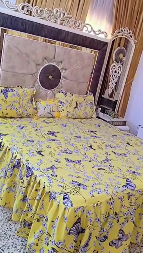 يتوفر فرشات همايون قطني الاصلي الموديلات من منزل زبائني الراقين الف عافيه كلبي تتهنون بيهم واكيد حسب طلبهم وذوقهم الراقي 
يتوفر توصيل لكل العراق ***********
