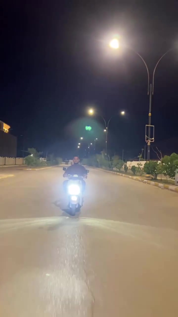 سلام عليكم ماكس بليسي نوزل 
سعر725وبيها مجال 
العنوان ذي قار 
دراجه كفاله ما مفتوحه 
حته قبق اكلجات ممجيوس 
بيها زنون تحوير سياره 
رباعية كتف 
كهربايت كاملت   دراجه ما نقصها اي شي فقط واير كيلو متر  
هاذ رقمي للستفسار والمريضه لا يراسل 
***********
