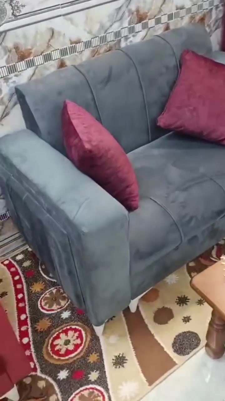 تخم 10 مقاعد
3قنفات 2كراسي 
مستخدم نضيف
325 مجال قليل
خاص او تصال
***********

