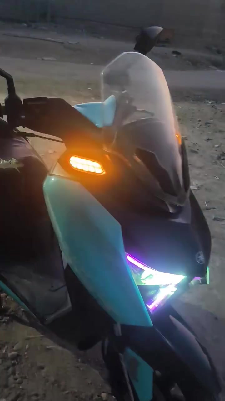 للبيع سكنس فحل
700 بيه مجال قليل
البصره قضاء المدينه 
***********
