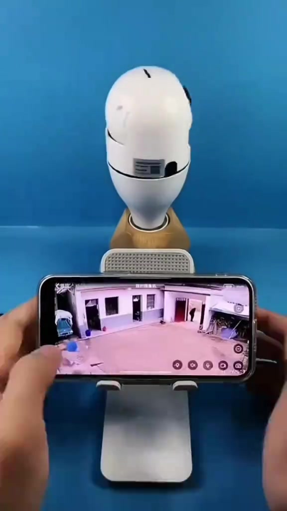 كاميرا مراقبة ذكية بزاوية دوران 360° 👇🏻 أطلب الآن 📞 *********** واتساب ✅  موديل: ez123 توفر مراقبة شاملة بدقة عالية وتغطية كاملة للمكان بفضل إمكانية الدوران الأفقي والعمودي تدعم الاتصال عبر شبكة الواي فاي للتحكم والمراقبة عن بُعد من خلال تطبيق الهاتف مزودة بخاصية التصوير الليلي لرؤية واضحة حتى في الظلام تدعم التكبير، التصغير، والإمالة لتحديد أدق التفاصيل تحتوي على مايكروفون مدمج وسبيكر للتواصل الصوتي المباشر بجودة صوت نقية تدعم إدخال كارت ذاكرة لتسجيل الفيديوهات والرجوع إليها لاحقًا تنبيه فوري عند اكتشاف أي حركة بفضل مستشعر PIR سهولة في التثبيت والتشغيل

