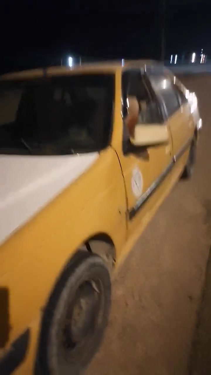 شباب السلام عليكم لابياع شره ولا نعرف لواتة المعارض  هذا الموجود  سياره موديل ١٥  بسم ابني سعره ٢٥ ورقه    السنويه سقطت اظن  قبل  4  أشهر  الي تعجبه أهلا وسهلا
