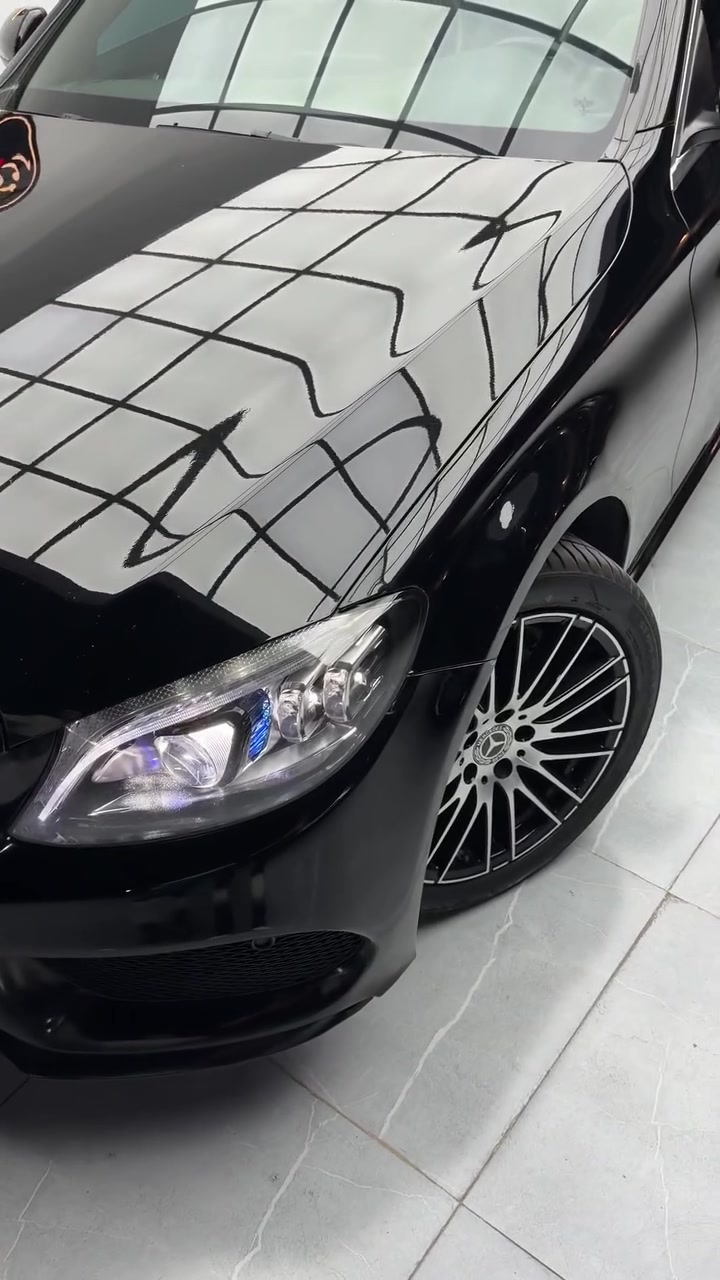 السلام عليكم
للبيع c300 2017 amg اصل 
محرك 4 سلندر 2000توربو
ملاحظه السياره بيها كتاب تضليل اربيل 
والسياره بسمي 
فتحه 
بصمه 
بصمه ابواب 
لايت عدسه 
حساس امامي خلفي 
كامره خلفيه 
ويل 18
نقاط عمياء 
رادار امامي 
تحذير تصادم 
جنطه كهرباء 
شاشه منفصله
بدي AMG
انضمه قياده
دبل ماوس
ماشيه ١٩٠ كيلو
بيها هوايه مواصفات معروفه بهذا الموديل 
كير ومكينه بحاله ممتازه
تراي وطسه شركه
حادث ما بيها  (جاملغ شبر باب السايق رصعه فقط ) بدون دواخل بدون ايرباك 
جاهزه بدون نقص (صفر مسج)
مكانها المىصل 
السعر مناسب جدا 160$ وبيها مجال بسيط 
للاتصال ***********
