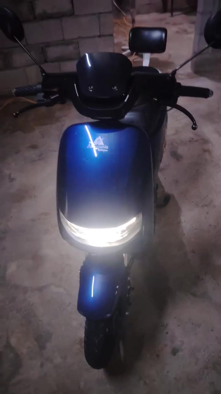 ماطور شحن جديد السعر 450  وبي مجال ***********.
***********
